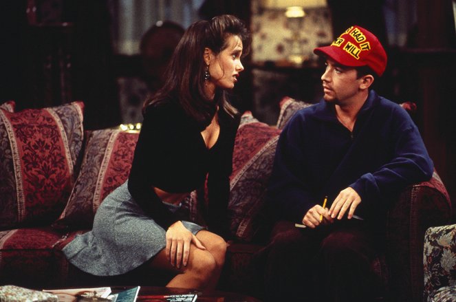 Married with Children - Dial "B" for Virgin - Photos - Monica Lacy, David Faustino