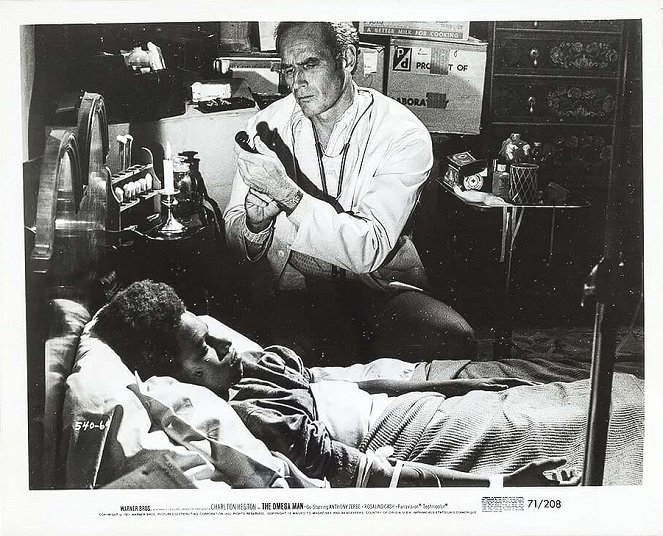 El último hombre vivo - Fotocromos - Rosalind Cash, Charlton Heston