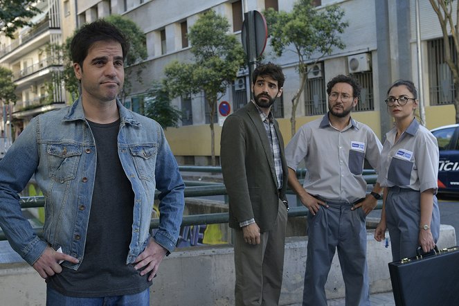 Abbahagyom, ha akarom - Filmfotók - Ernesto Sevilla, David Verdaguer, Carlos Santos, Miren Ibarguren