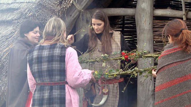 Naše tradice - Pálení čarodějnic - De la película