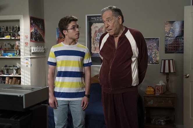 The Goldbergs - This is This is Spinal Tap - Photos - Sean Giambrone, George Segal