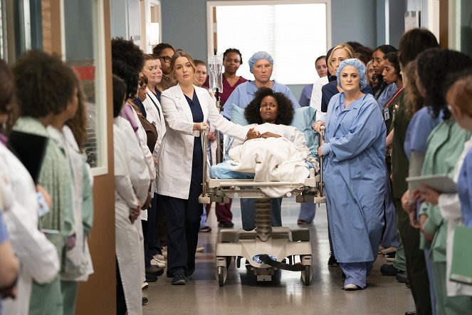 Grey's Anatomy - Die jungen Ärzte - Stumme Schreie - Filmfotos - Camilla Luddington, Khalilah Joi