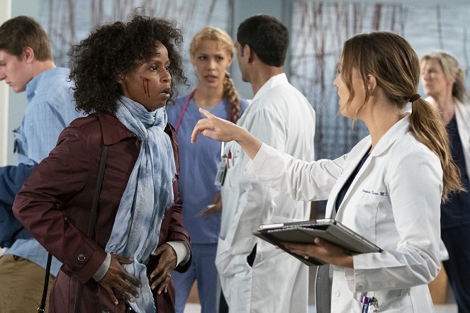 Grey's Anatomy - Die jungen Ärzte - Stumme Schreie - Filmfotos - Khalilah Joi, Camilla Luddington