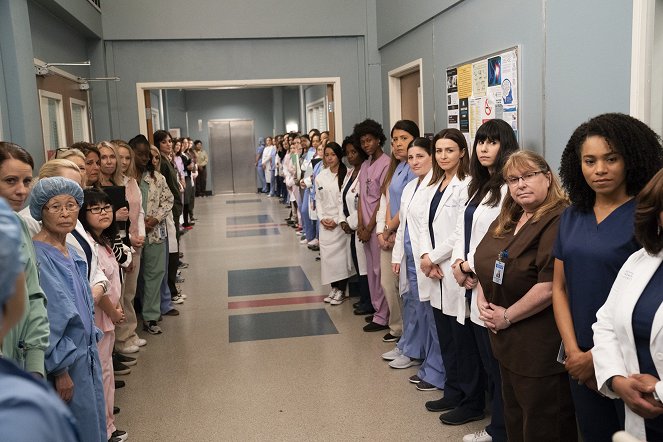Grey's Anatomy - Die jungen Ärzte - Stumme Schreie - Filmfotos - Caterina Scorsone, Kelly McCreary