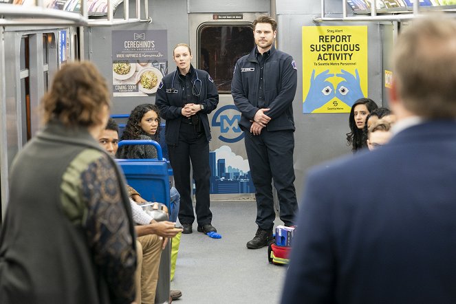 Station 19 - Season 2 - V metru - Z filmu - Danielle Savre, Grey Damon