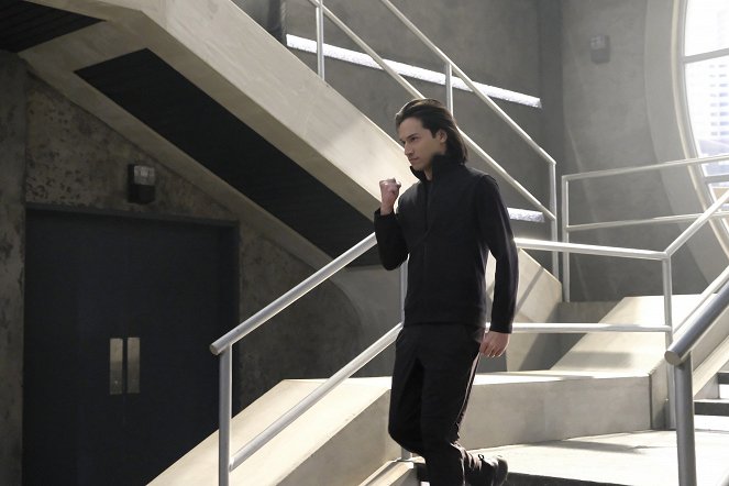 Supergirl - All About Eve - Photos - Jesse Rath