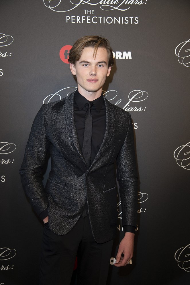 Pretty Little Liars: The Perfectionists - Events - Cast and crew of Freeform’s new original series “Pretty Little Liars: The Perfectionists” celebrated the series premiere with a screening and immersive event in Hollywood - Garrett Wareing