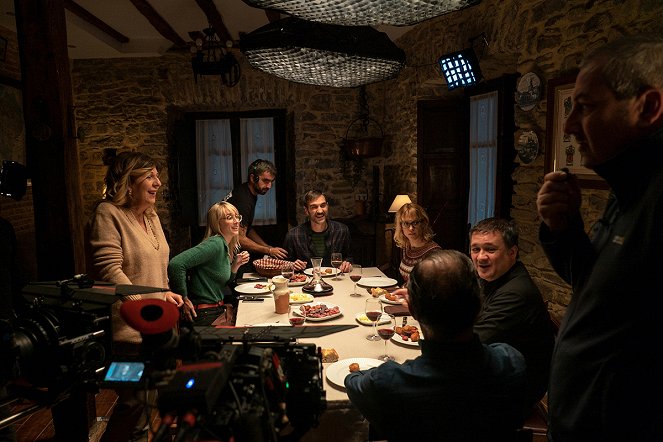 Malé Švýcarsko - Z natáčení - Ingrid García Jonsson, Jon Plazaola, Maggie Civantos, Secun de la Rosa