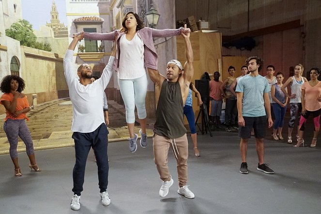 Jane the Virgin - Chapter Sixty-Four - Photos - Gina Rodriguez