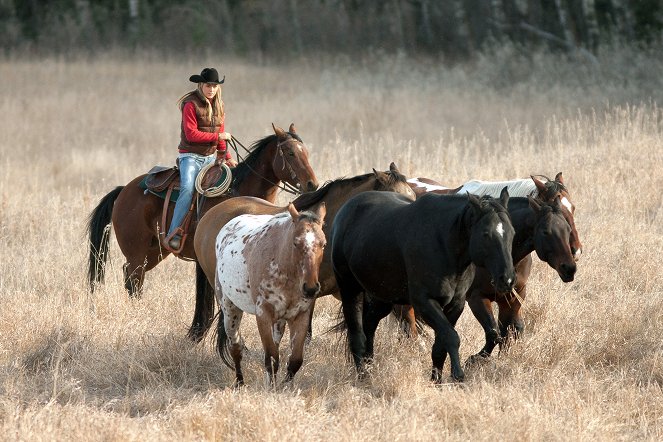 Heartland - Season 5 - Wild Horses - Photos - Amber Marshall