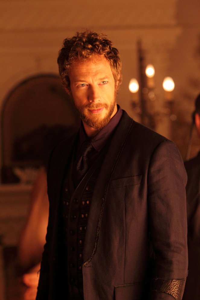 Lost Girl - Faes Wide Shut - Photos - Kris Holden-Ried