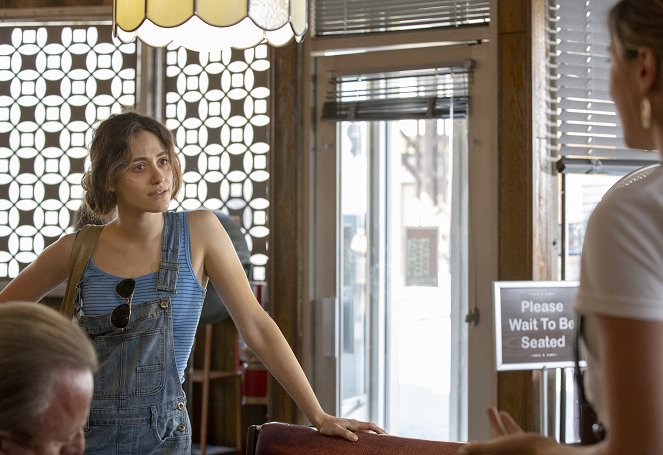 Shameless - Season 9 - You'll Know the Bottom When You Hit It - Photos - Emmy Rossum