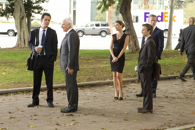 Franklin & Bash - She Came Upstairs to Kill Me - Kuvat elokuvasta - Mark-Paul Gosselaar, Malcolm McDowell