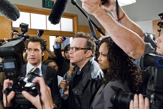 Franklin & Bash - Season 1 - You Can't Take It with You - Photos
