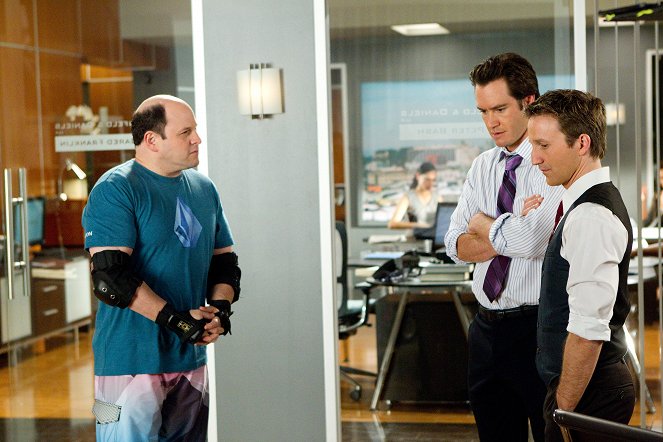 Franklin & Bash - Season 1 - Big Fish - Photos