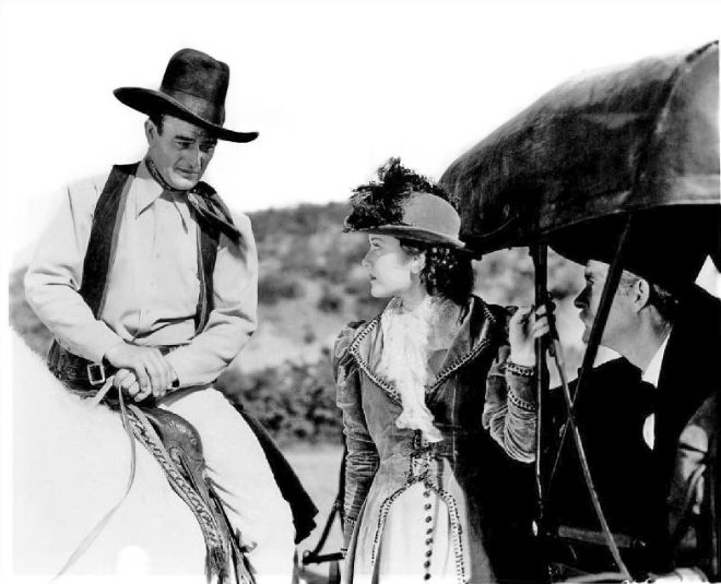 Land der Zukunft - Filmfotos - John Wayne, Ann Rutherford