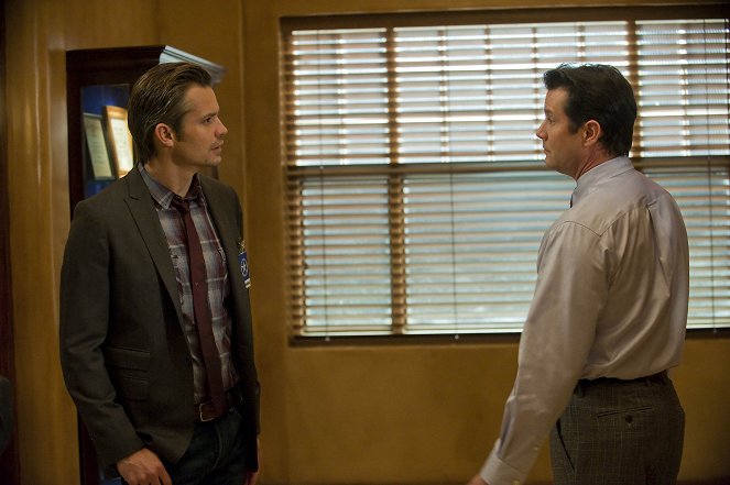 Justified - Season 2 - The Life Inside - Photos - Timothy Olyphant, William Ragsdale