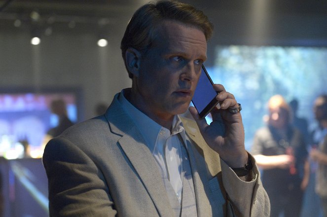 The Art of More - Season 2 - The Past Ain't Done - Photos - Cary Elwes