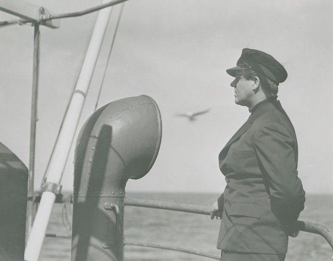 En sjöman går iland - Photos - Adolf Jahr