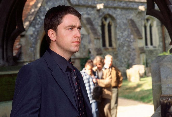 Midsomer Murders - Season 5 - Ring Out Your Dead - Photos