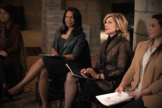 The Good Fight - The One with Lucca Becoming a Meme - Photos - Audra McDonald, Christine Baranski