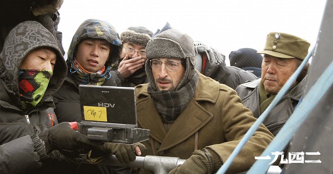 Back to 1942 - Making of - Adrien Brody
