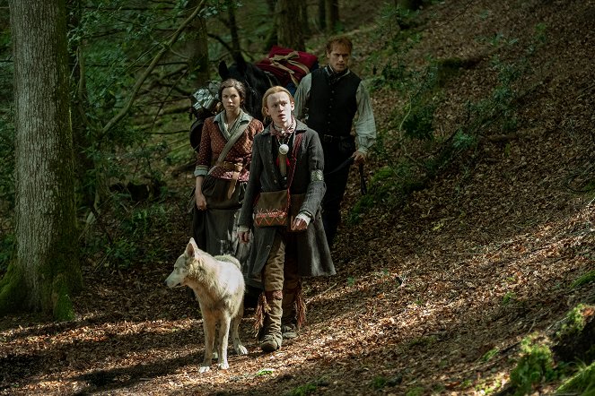 Outlander - Man of Worth - Photos - Caitríona Balfe, John Bell, Sam Heughan