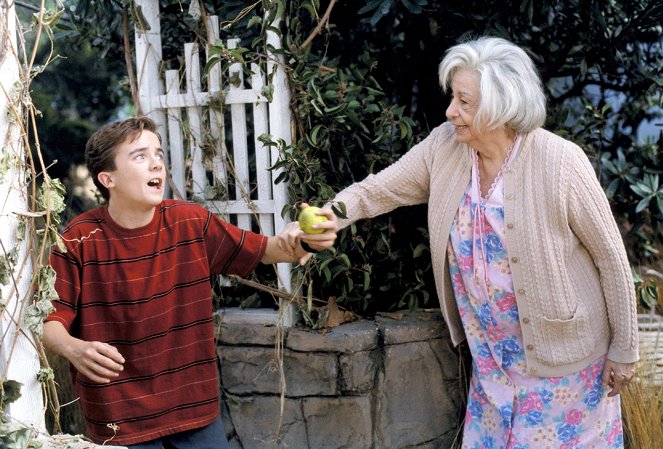 Malcolm in the Middle - Season 2 - Old Mrs. Old - Photos