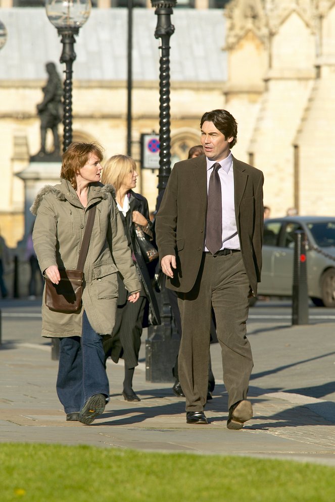 Inspector Lynley Mysteries: The Seed of Cunning - Van film - Sharon Small, Nathaniel Parker