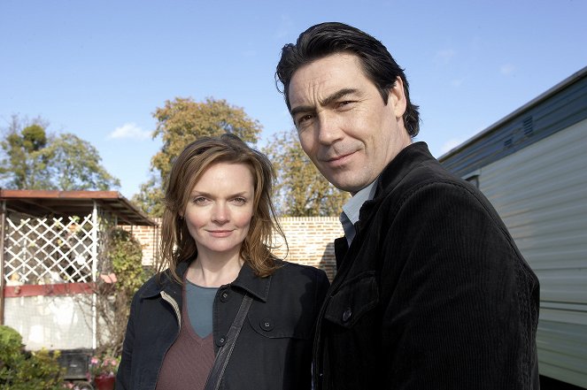 Inspector Lynley Mysteries: One Guilty Deed - Promoción - Sharon Small, Nathaniel Parker