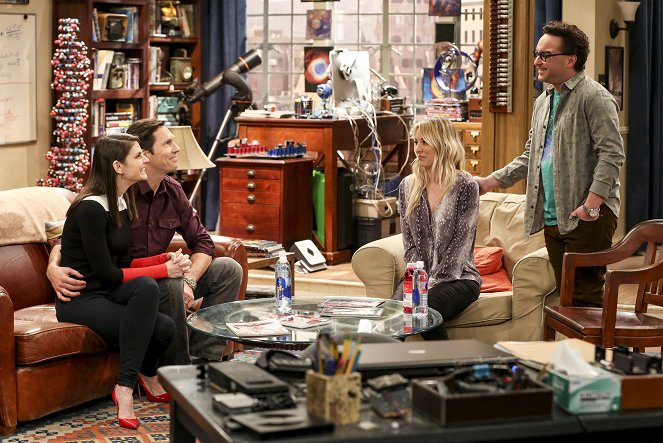 The Big Bang Theory - Das Zuchthengst-Dilemma - Filmfotos - Lindsey Kraft, Brian Thomas Smith, Kaley Cuoco, Johnny Galecki