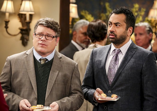 The Big Bang Theory - Season 12 - The Laureate Accumulation - Photos - Sean Astin, Kal Penn