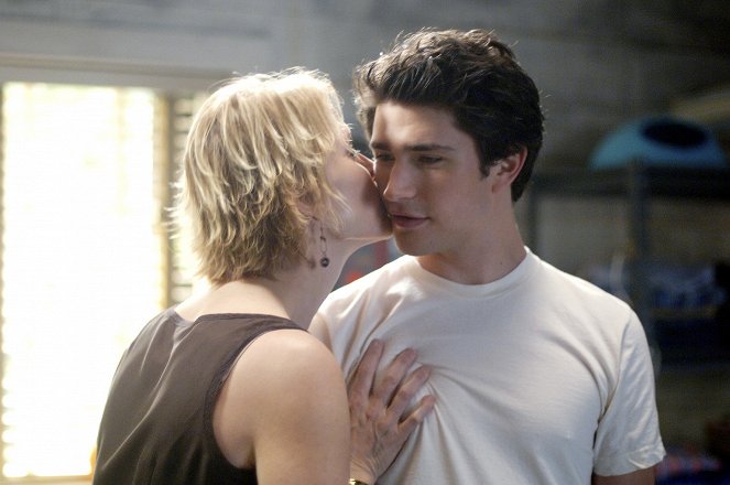 Kyle XY - The Lies That Bind - Van film - Marguerite MacIntyre, Matt Dallas