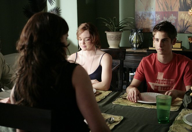 Kyle XY - To C.I.R., with Love - De la película - April Matson, Jean-Luc Bilodeau