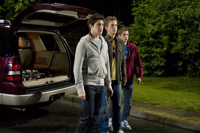 Kyle XY - Season 3 - In the Company of Men - Photos - Matt Dallas, Chris Olivero, Jean-Luc Bilodeau