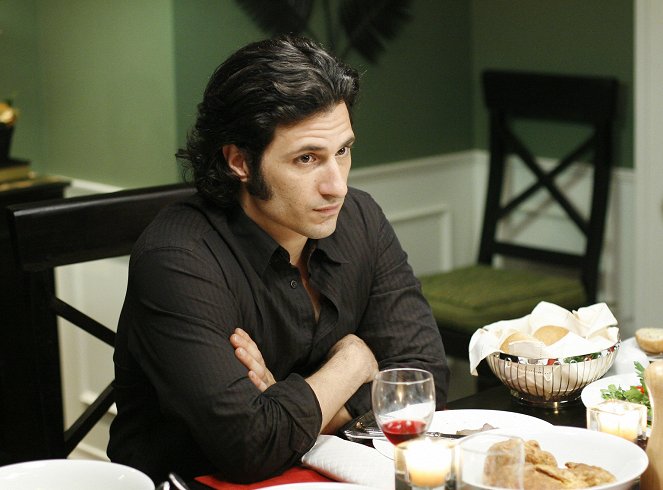 Kyle XY - Guess Who's Coming to Dinner - Z filmu - Hal Ozsan