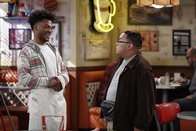 Superior Donuts - Labor Pains - Film - Jermaine Fowler