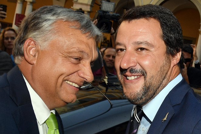 ZDFzeit: Laut, forsch, national - Wie Salvini, Orbán & Co. Europa spalten - Filmfotók