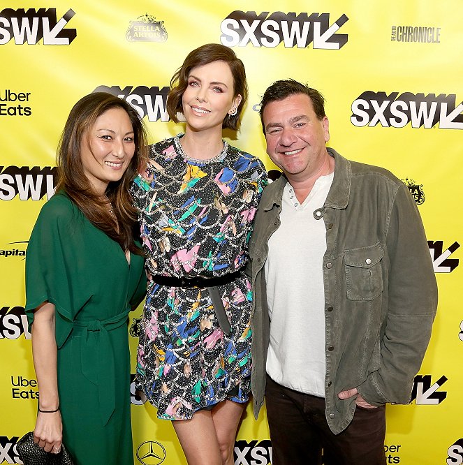 Csekély esély - Rendezvények - The Long Shot screening at the Paramount Theater during the 2019 SXSW Conference And Festival on March 9, 2019 in Austin, Texas. - Beth Kono, Charlize Theron, A.J. Dix