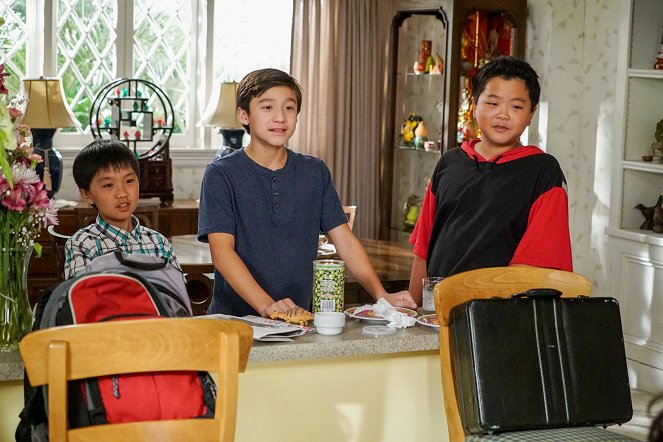 Fresh Off the Boat - Season 3 - Breaking Chains - Photos