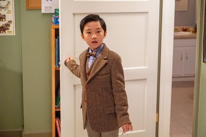 Fresh Off the Boat - Louisween - Photos
