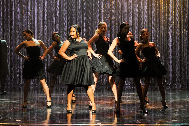 Glee - Muzyczny pojedynek - Z filmu - Amber Riley, Heather Morris, Naya Rivera, Vanessa Lengies