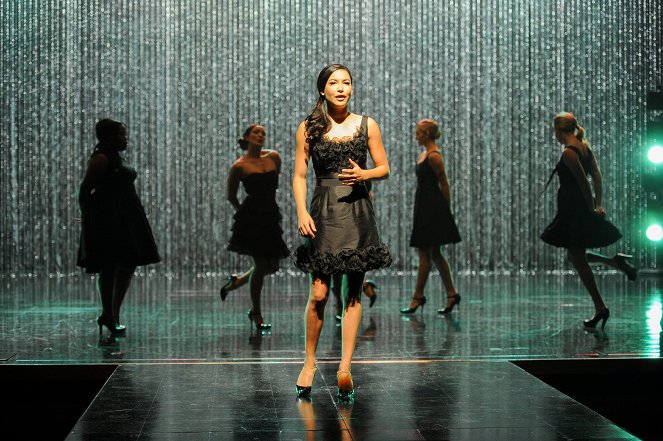 Glee - Muzyczny pojedynek - Z filmu - Naya Rivera