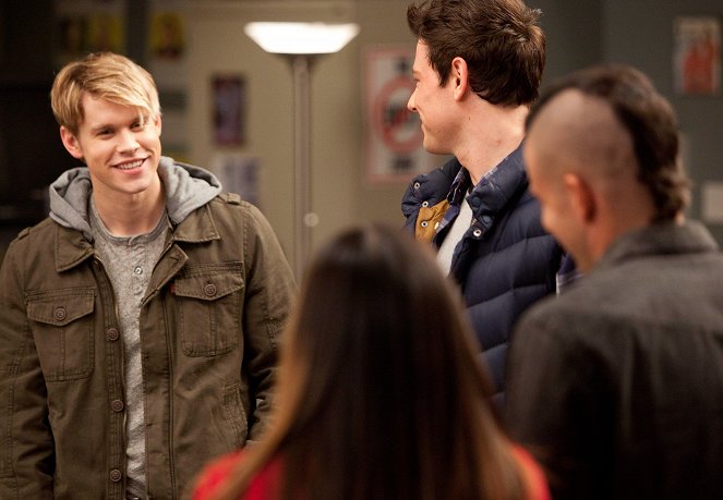 Glee - Hold on to Sixteen - Photos - Chord Overstreet