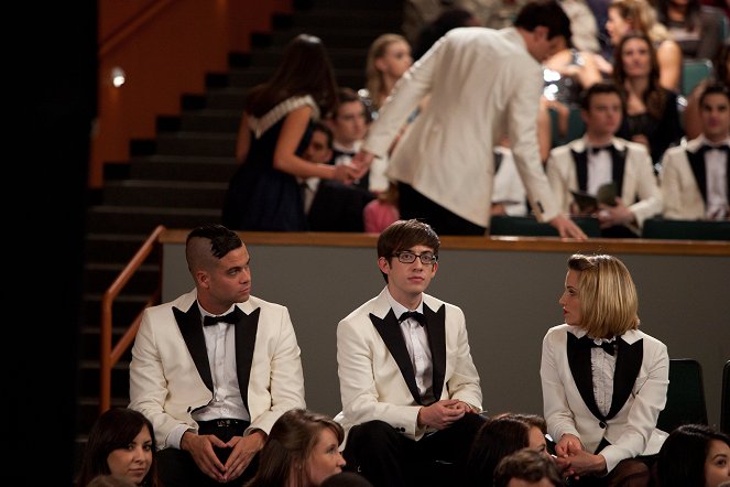 Glee - Hold on to Sixteen - Photos - Mark Salling, Kevin McHale, Dianna Agron
