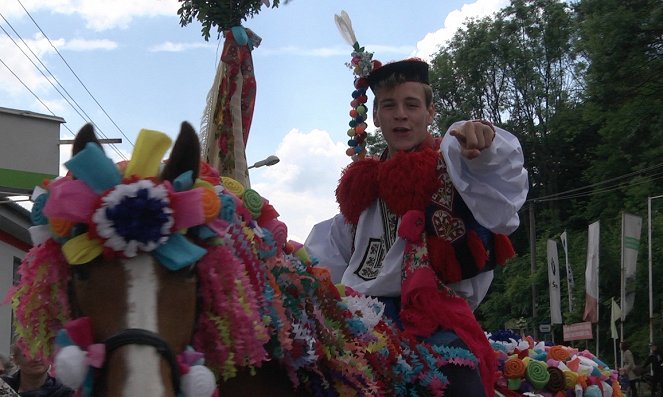 Naše tradice - Jízda králů - Kuvat elokuvasta