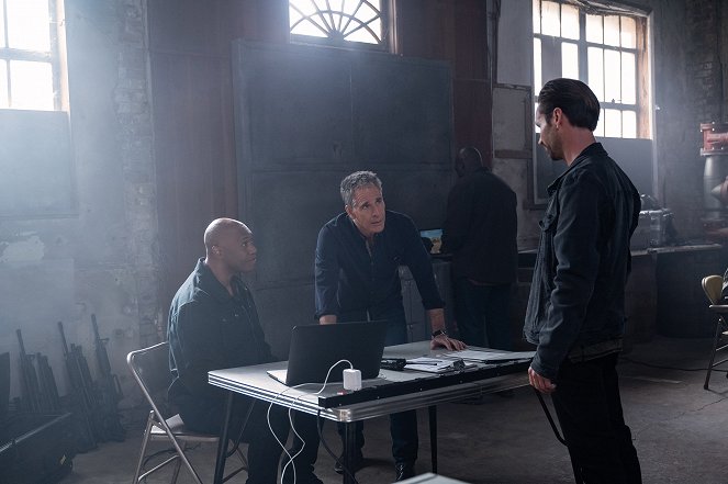 NCIS: New Orleans - Reckoning - Photos - Derek Webster, Scott Bakula