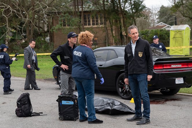 Námořní vyšetřovací služba: New Orleans - Všem na očích - Z filmu - Lucas Black, Scott Bakula