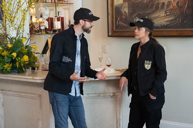 NCIS: New Orleans - A House Divided - Photos - Rob Kerkovich, Vanessa Ferlito