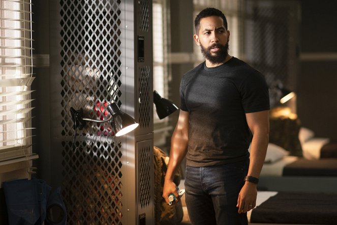 SEAL Team - Season 2 - Medicate and Isolate - Photos - Neil Brown Jr.
